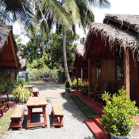 Blue Ocean Cabana Hotell Trincomalee Eksteriør bilde
