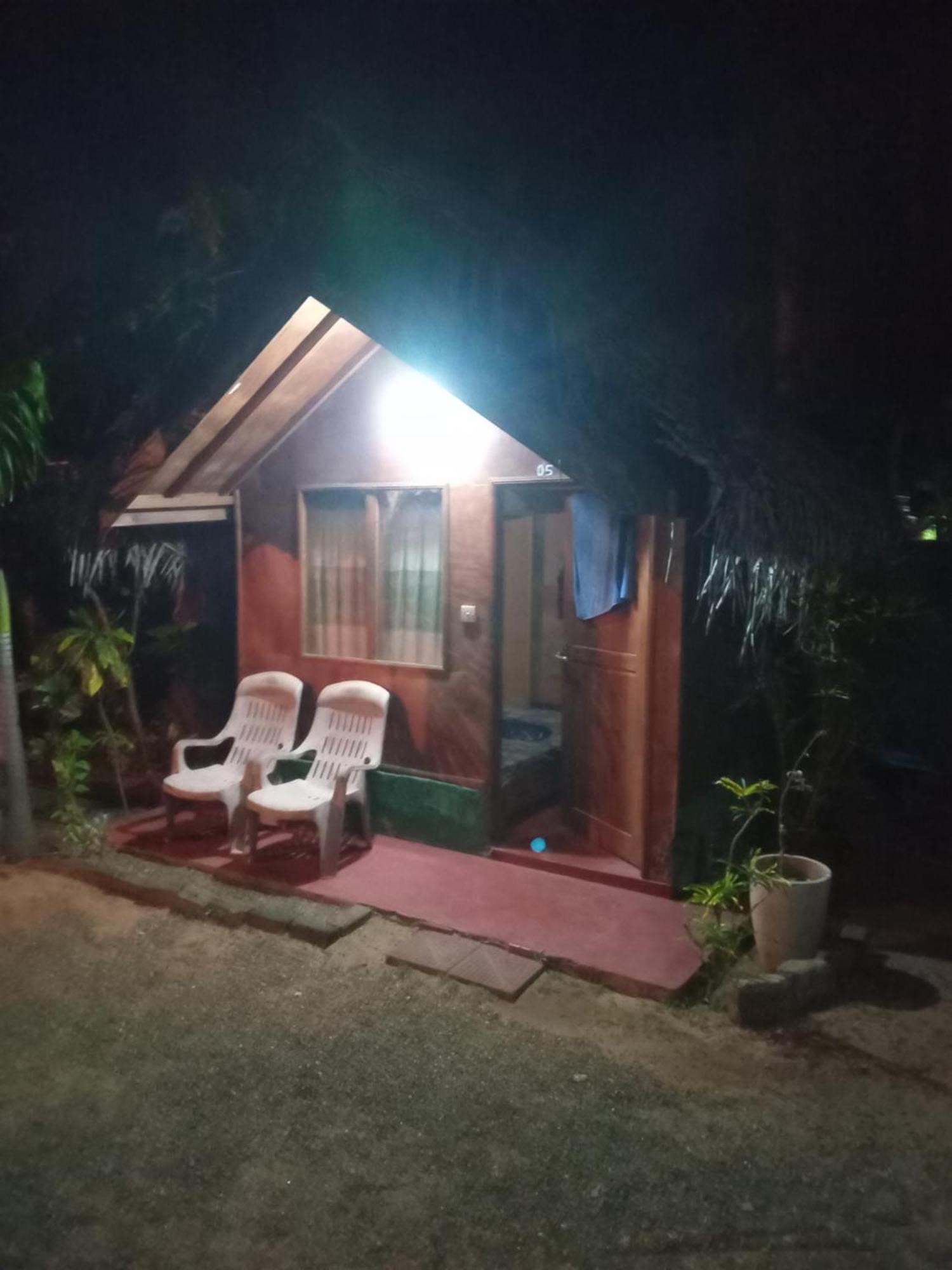 Blue Ocean Cabana Hotell Trincomalee Eksteriør bilde